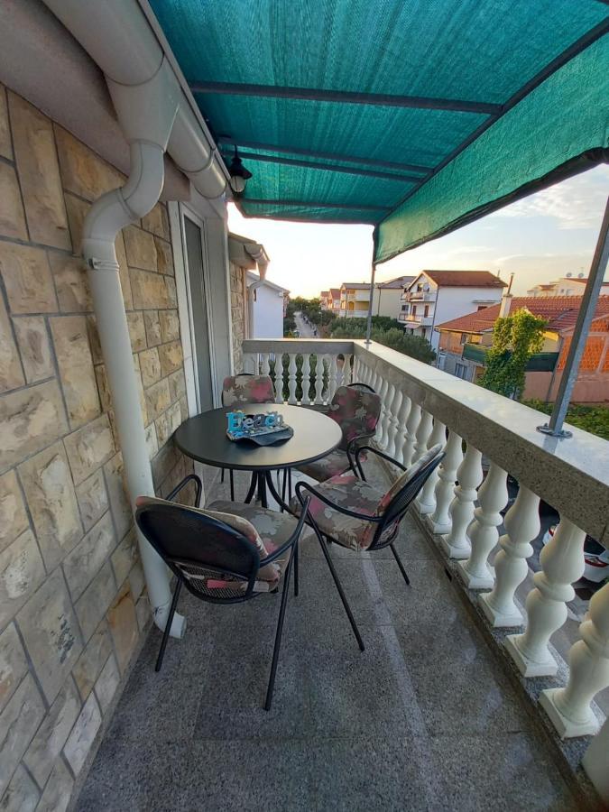Guest House As Vodice Exteriör bild