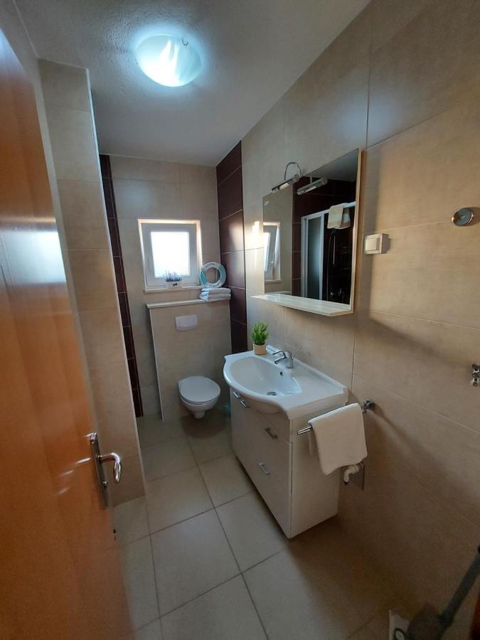 Guest House As Vodice Exteriör bild