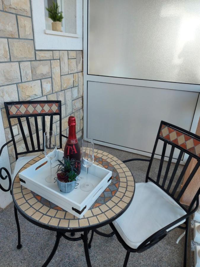 Guest House As Vodice Exteriör bild