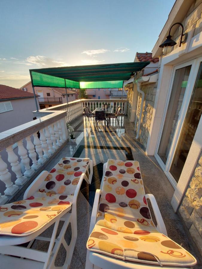 Guest House As Vodice Exteriör bild