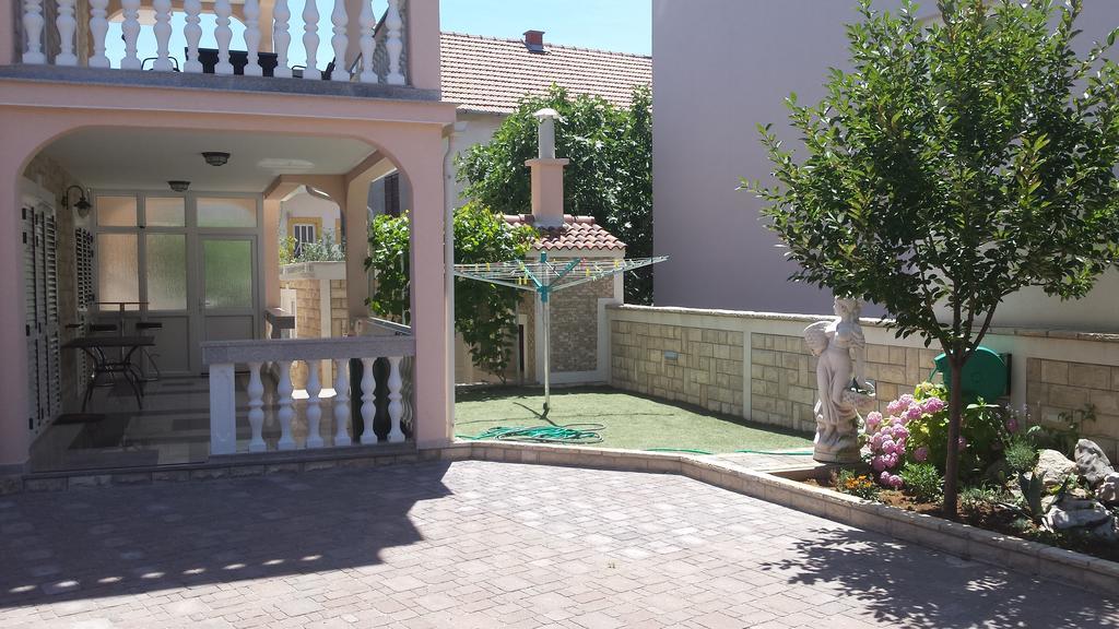 Guest House As Vodice Exteriör bild